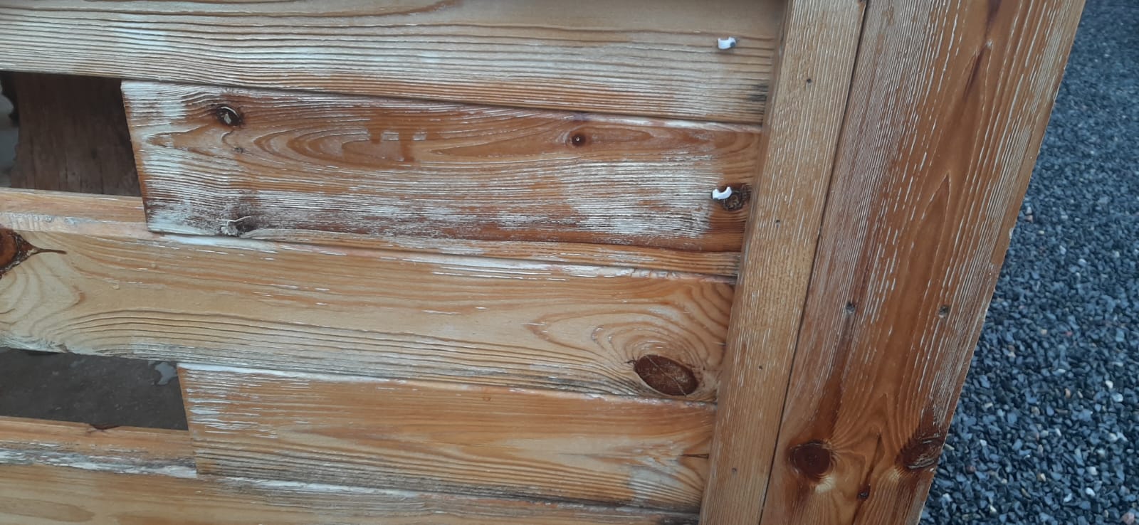 Rénovation et nettoyage des bois extérieurs - Avant