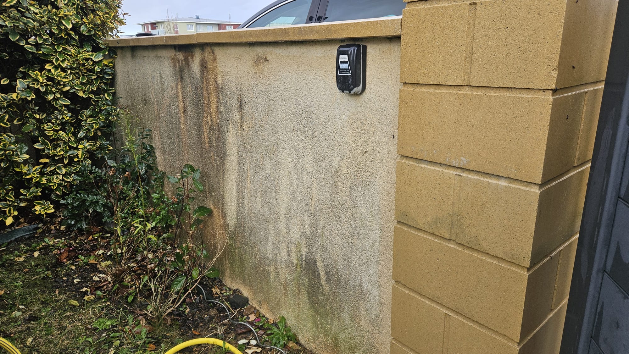 Nettoyage des murs extérieurs - Avant